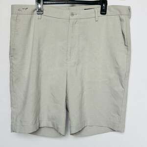 Greg Norman Men's Size 40 Shark Logo Glen Plaid Golf Shorts Tan Gray